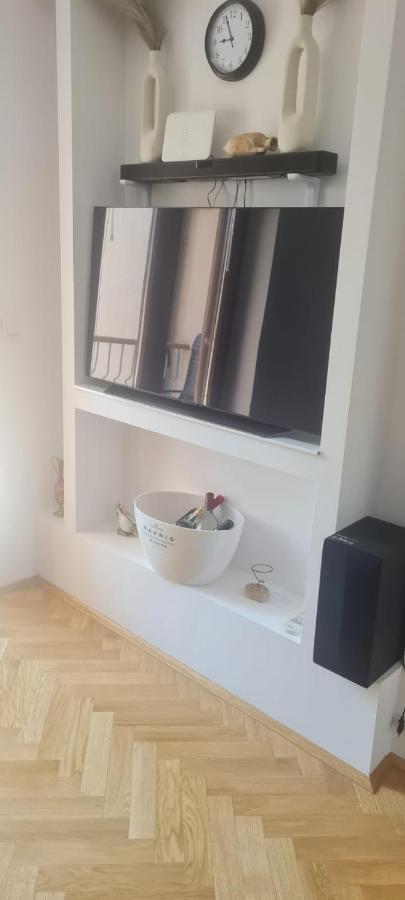 Elena - Studio Apartman Icici Ngoại thất bức ảnh