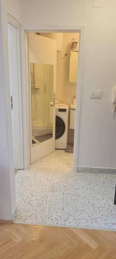 Elena - Studio Apartman Icici Ngoại thất bức ảnh